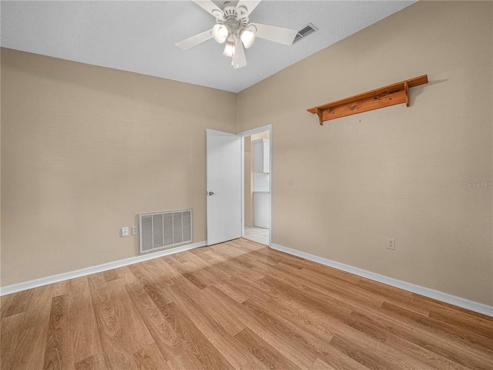 For Sale: $465,000 (3 beds, 2 baths, 1860 Square Feet)