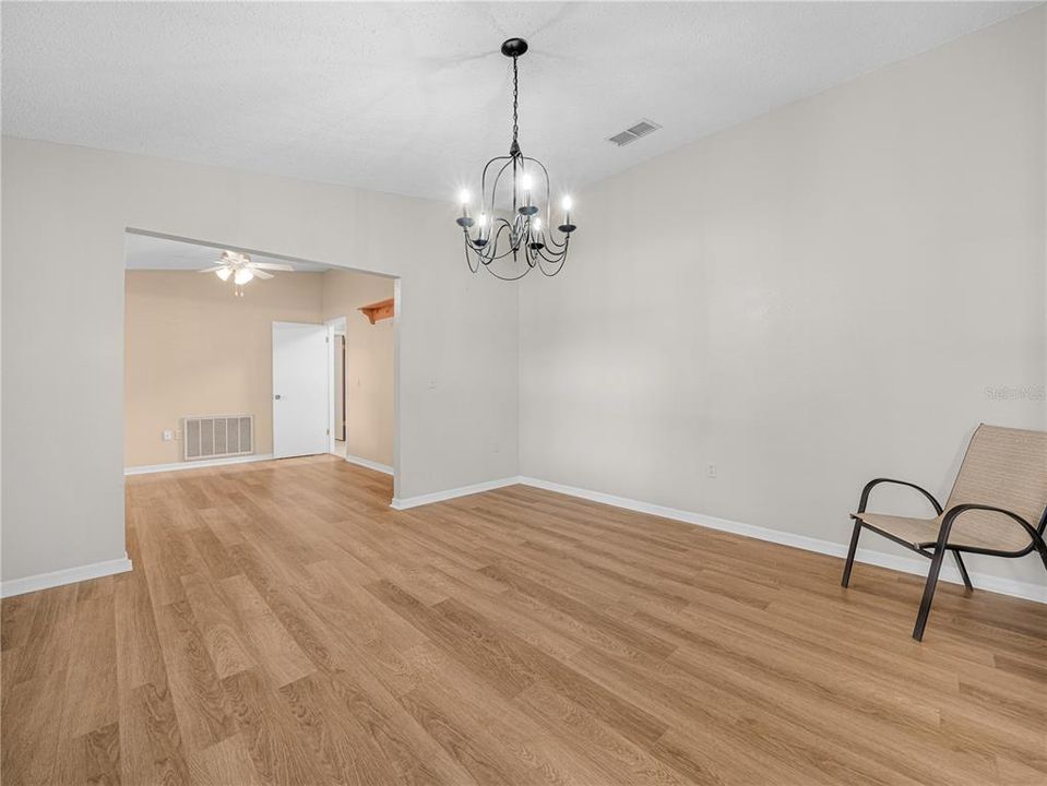 For Sale: $465,000 (3 beds, 2 baths, 1860 Square Feet)