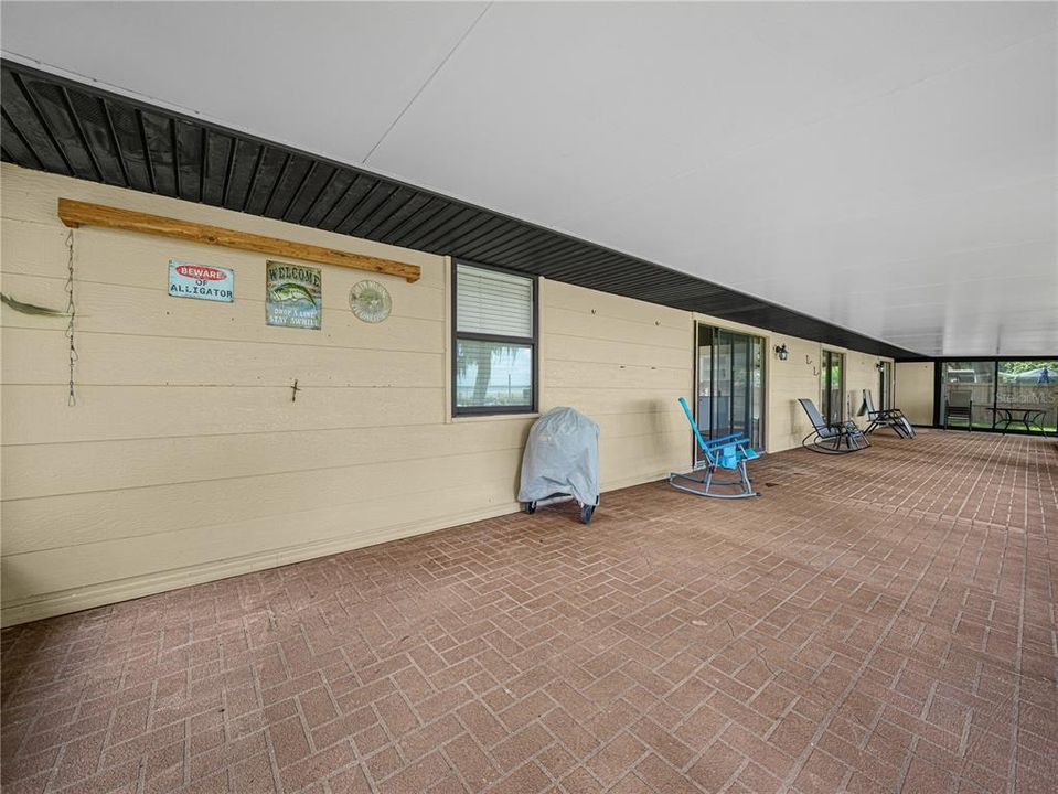 For Sale: $465,000 (3 beds, 2 baths, 1860 Square Feet)
