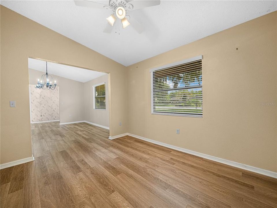 For Sale: $465,000 (3 beds, 2 baths, 1860 Square Feet)