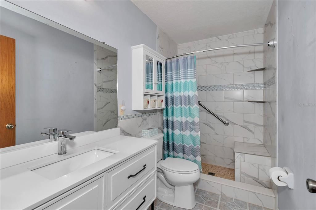 На продажу: $319,900 (3 спален, 2 ванн, 1401 Квадратных фут)