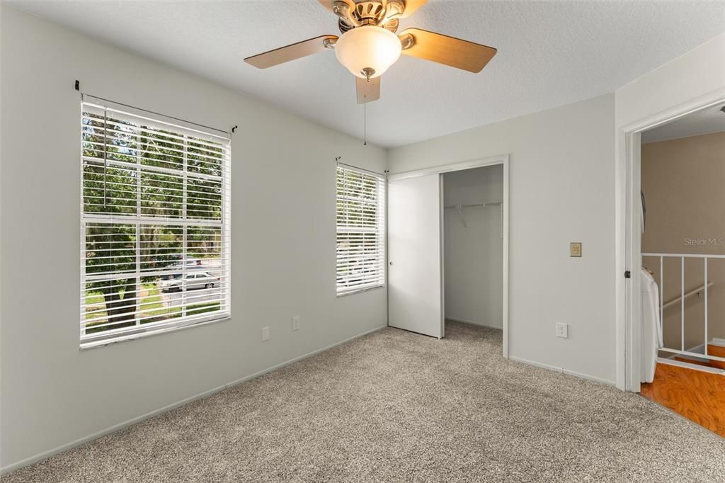 For Sale: $247,000 (2 beds, 1 baths, 960 Square Feet)