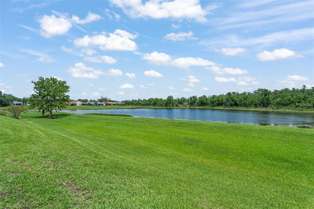 For Sale: $247,000 (2 beds, 1 baths, 960 Square Feet)