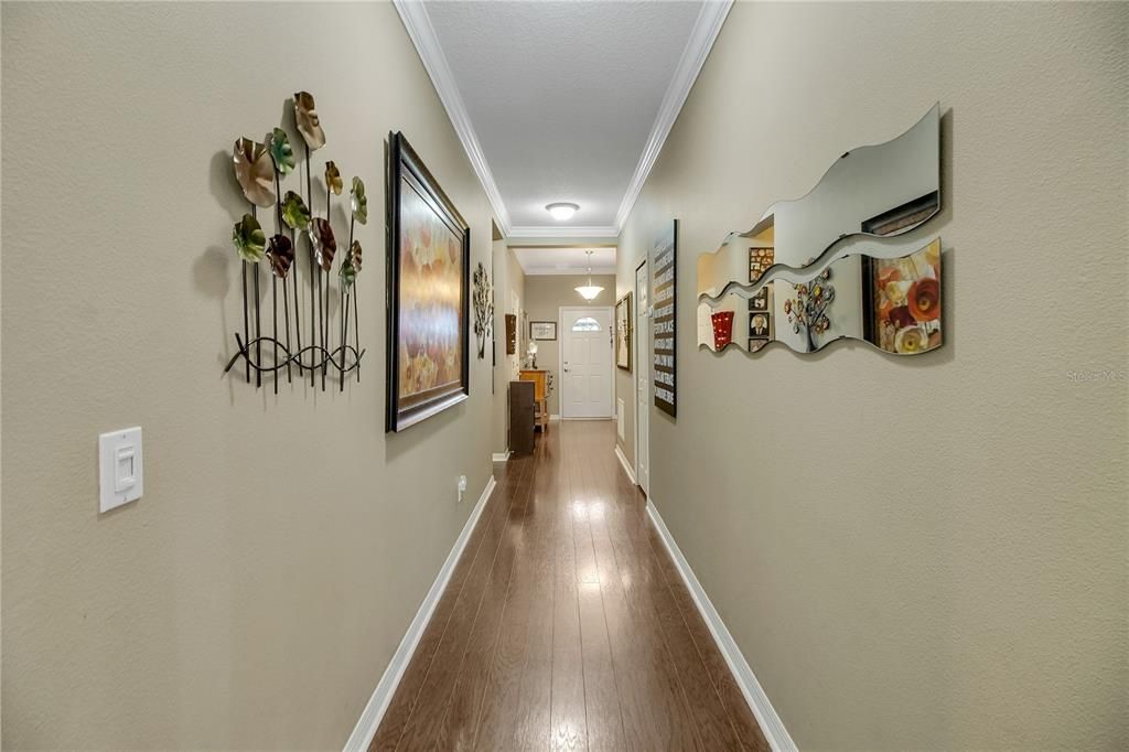 En Venta: $330,000 (4 camas, 2 baños, 1864 Pies cuadrados)