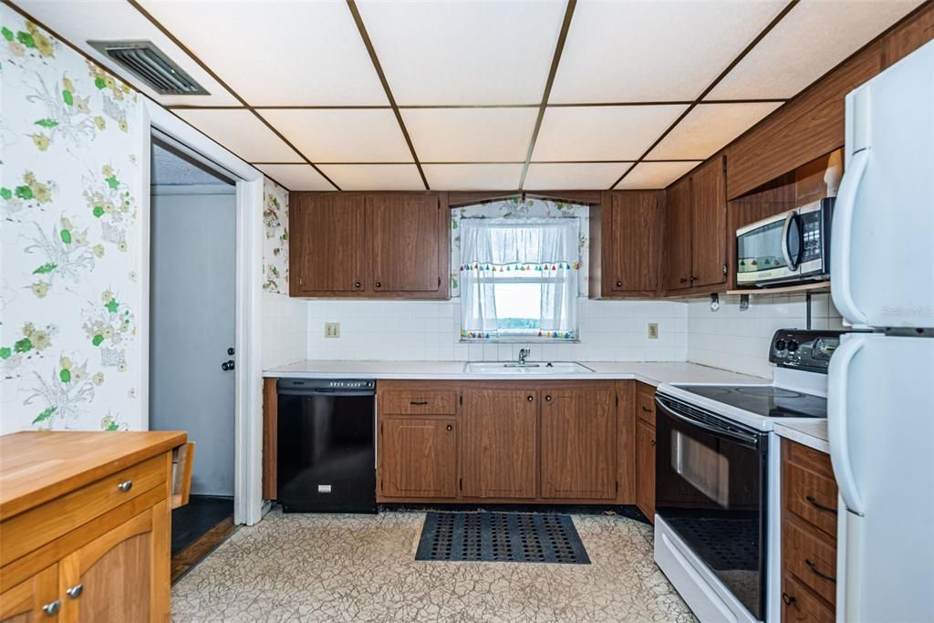 Activo con contrato: $139,900 (1 camas, 1 baños, 810 Pies cuadrados)