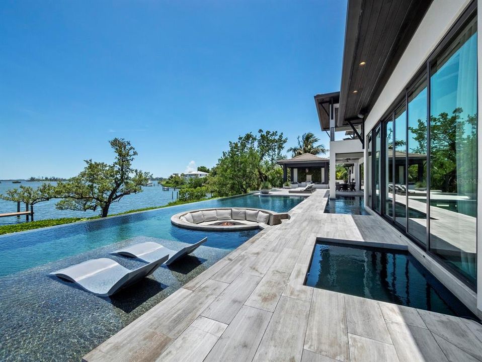 For Sale: $17,650,000 (4 beds, 4 baths, 8138 Square Feet)
