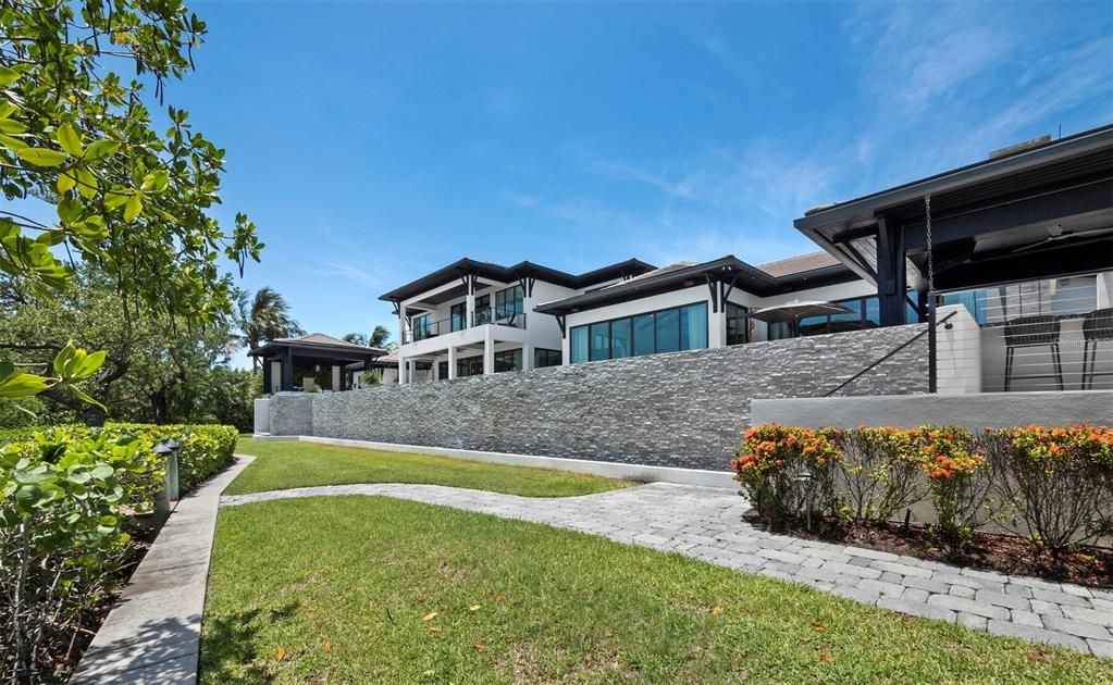 For Sale: $17,650,000 (4 beds, 4 baths, 8138 Square Feet)