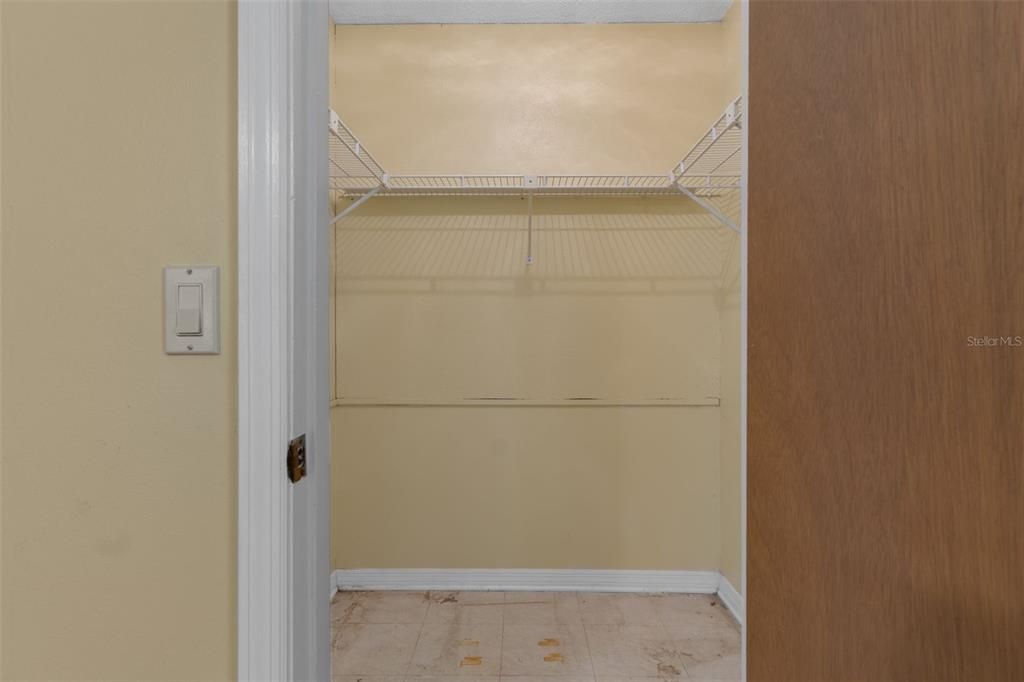 На продажу: $269,000 (2 спален, 2 ванн, 1556 Квадратных фут)