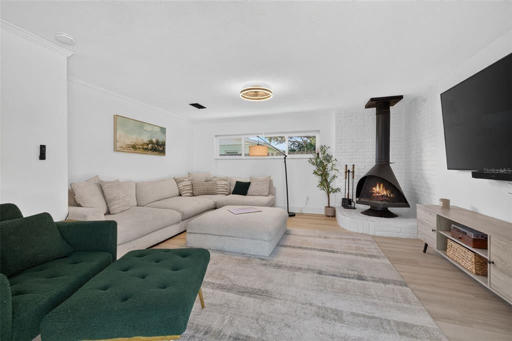 En Venta: $570,000 (3 camas, 2 baños, 1693 Pies cuadrados)