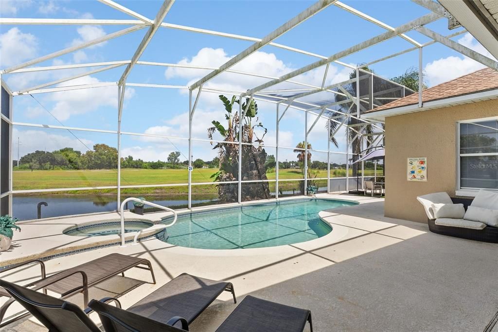 For Sale: $580,000 (4 beds, 3 baths, 2560 Square Feet)