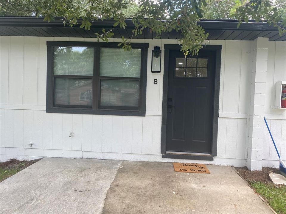 For Rent: $1,395 (1 beds, 1 baths, 660 Square Feet)