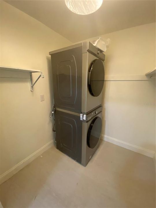 For Rent: $1,395 (1 beds, 1 baths, 660 Square Feet)