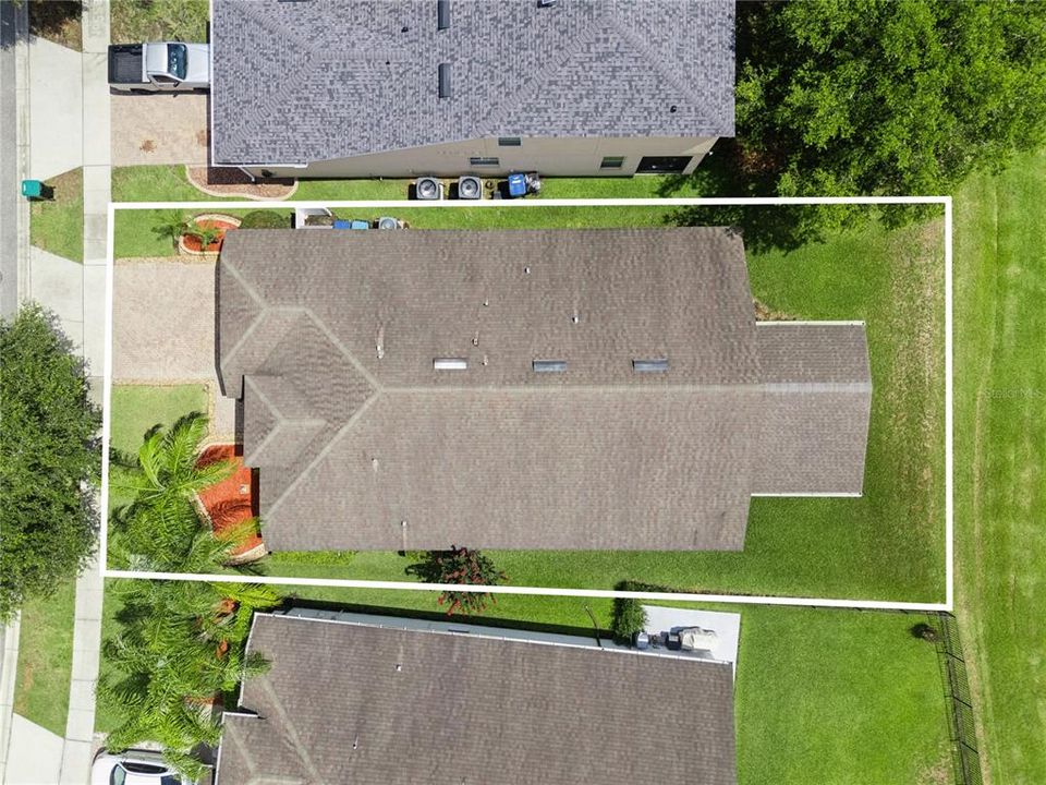 En Venta: $575,000 (4 camas, 3 baños, 1956 Pies cuadrados)