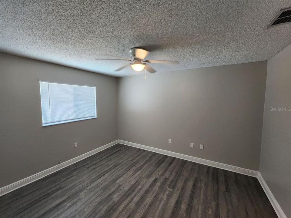 В аренду: $1,895 (3 спален, 2 ванн, 1018 Квадратных фут)