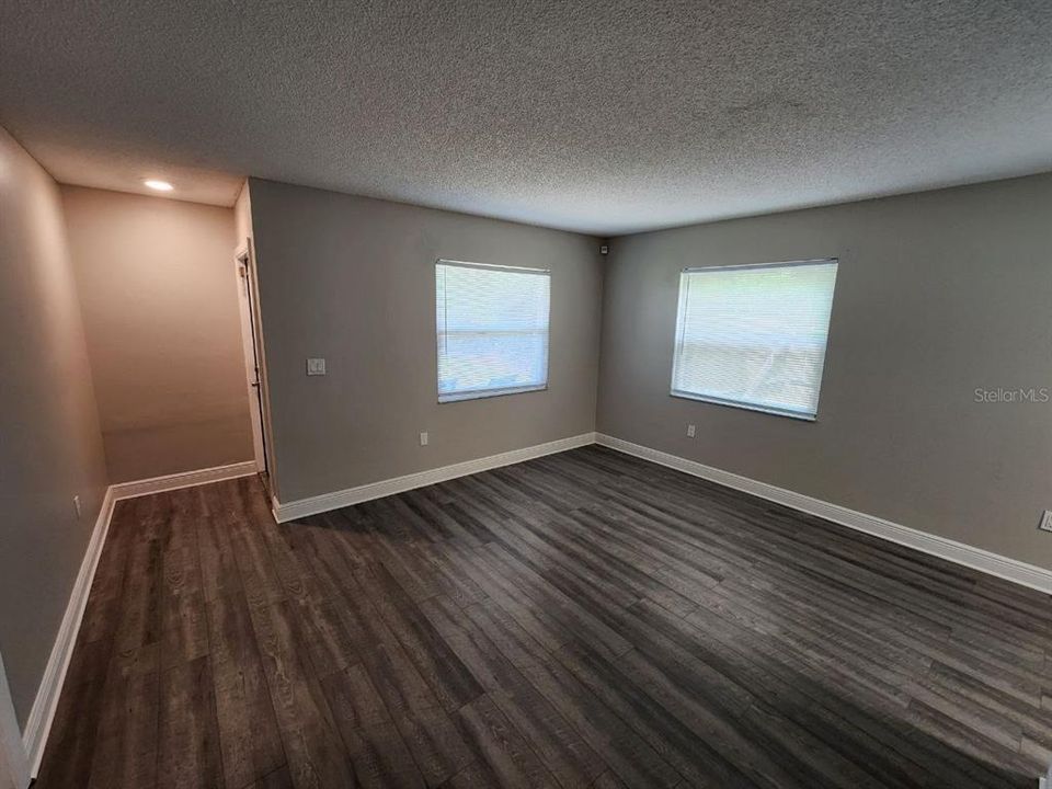 В аренду: $1,895 (3 спален, 2 ванн, 1018 Квадратных фут)