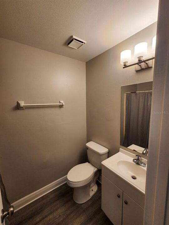 В аренду: $1,895 (3 спален, 2 ванн, 1018 Квадратных фут)