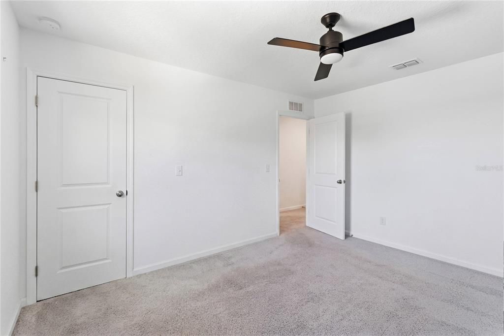 For Sale: $465,000 (5 beds, 3 baths, 2260 Square Feet)