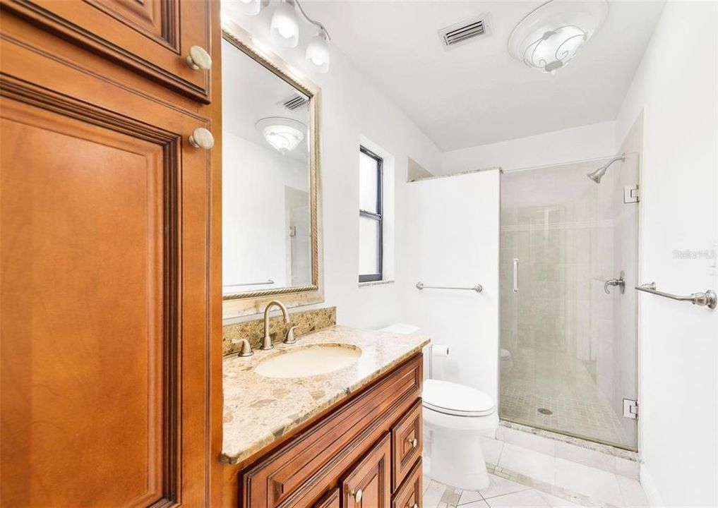 В аренду: $2,495 (3 спален, 2 ванн, 1560 Квадратных фут)