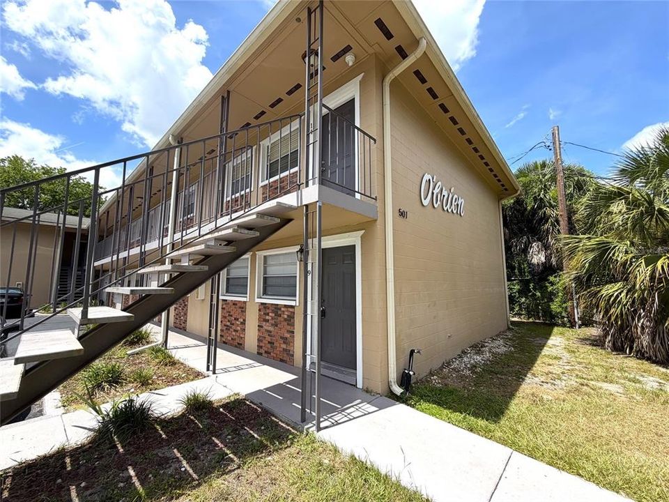 For Sale: $99,900 (1 beds, 1 baths, 540 Square Feet)