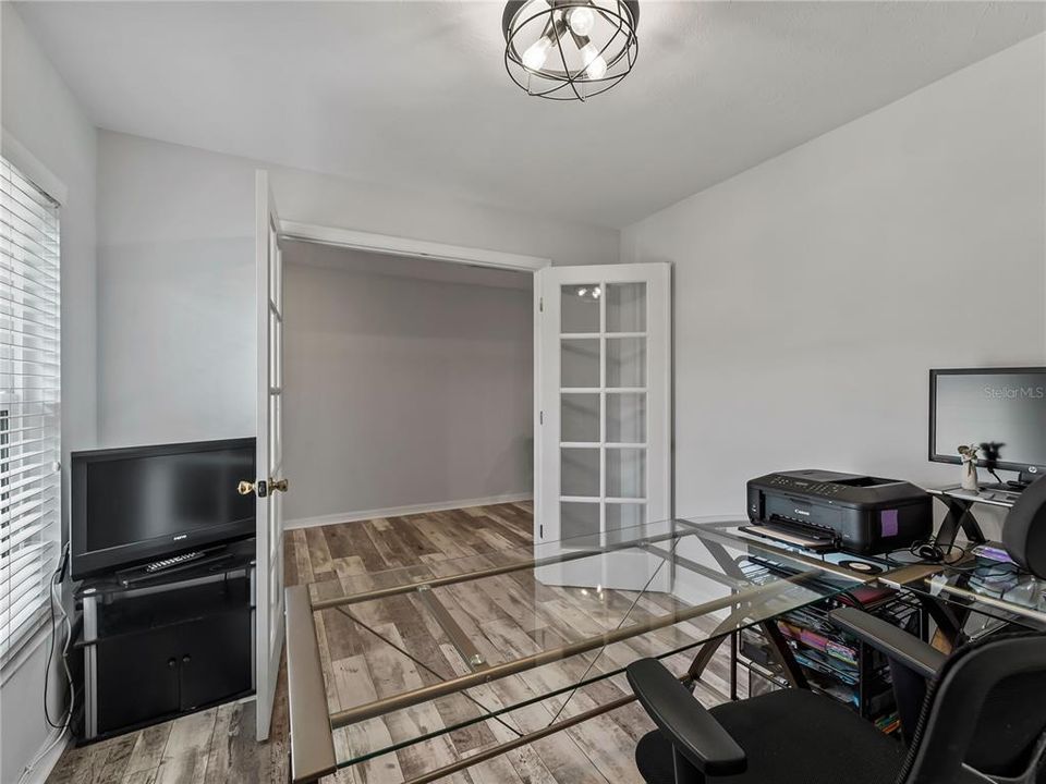 For Sale: $449,000 (3 beds, 2 baths, 1786 Square Feet)