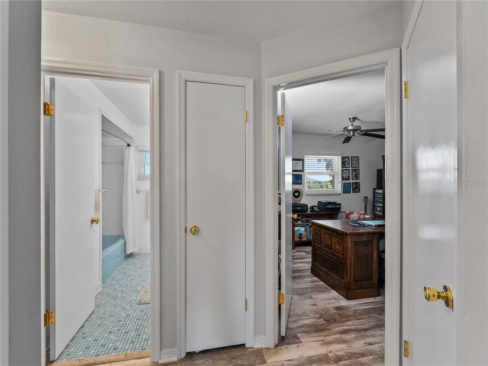 For Sale: $449,000 (3 beds, 2 baths, 1786 Square Feet)