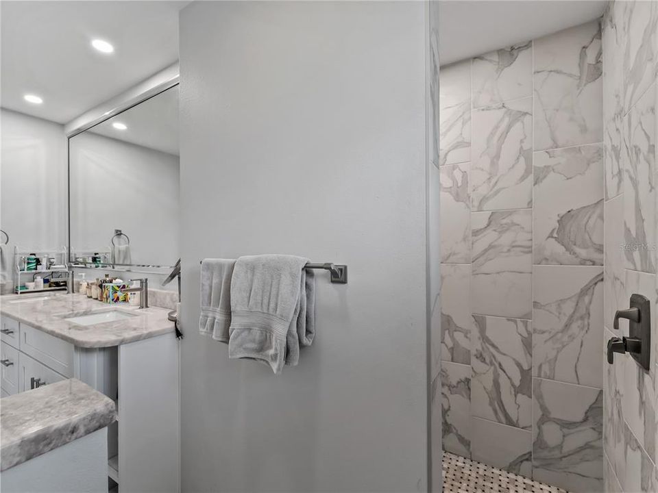 For Sale: $449,000 (3 beds, 2 baths, 1786 Square Feet)