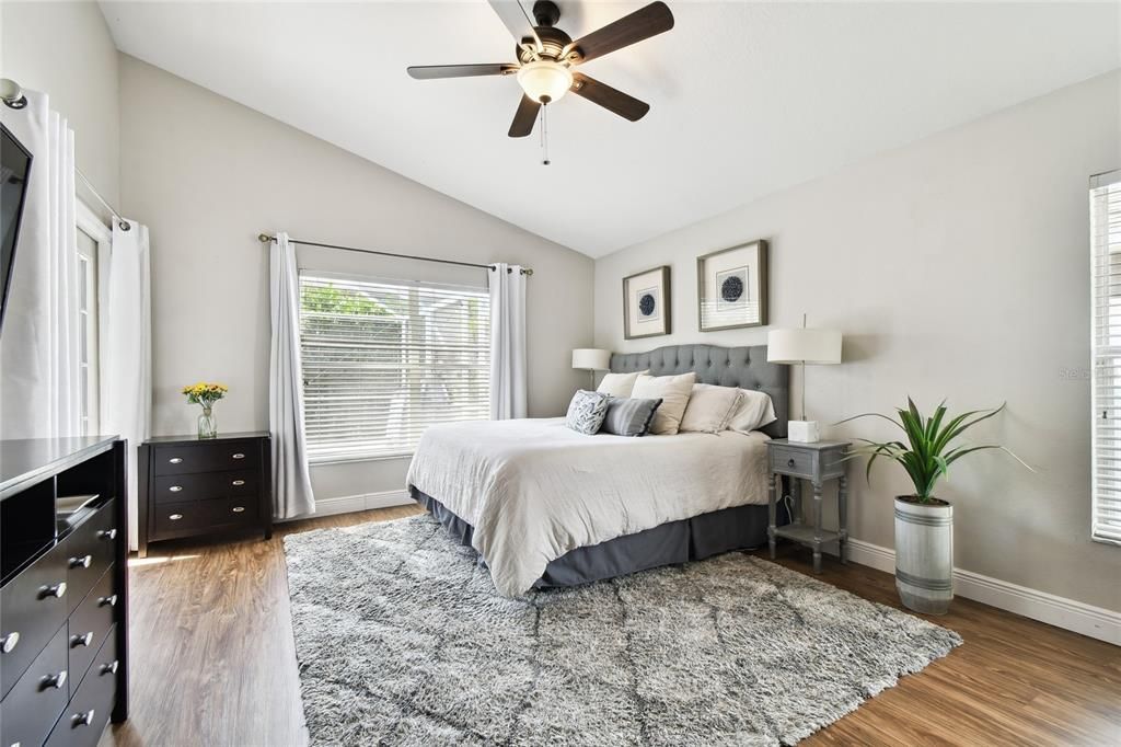 Activo con contrato: $625,000 (4 camas, 2 baños, 2017 Pies cuadrados)