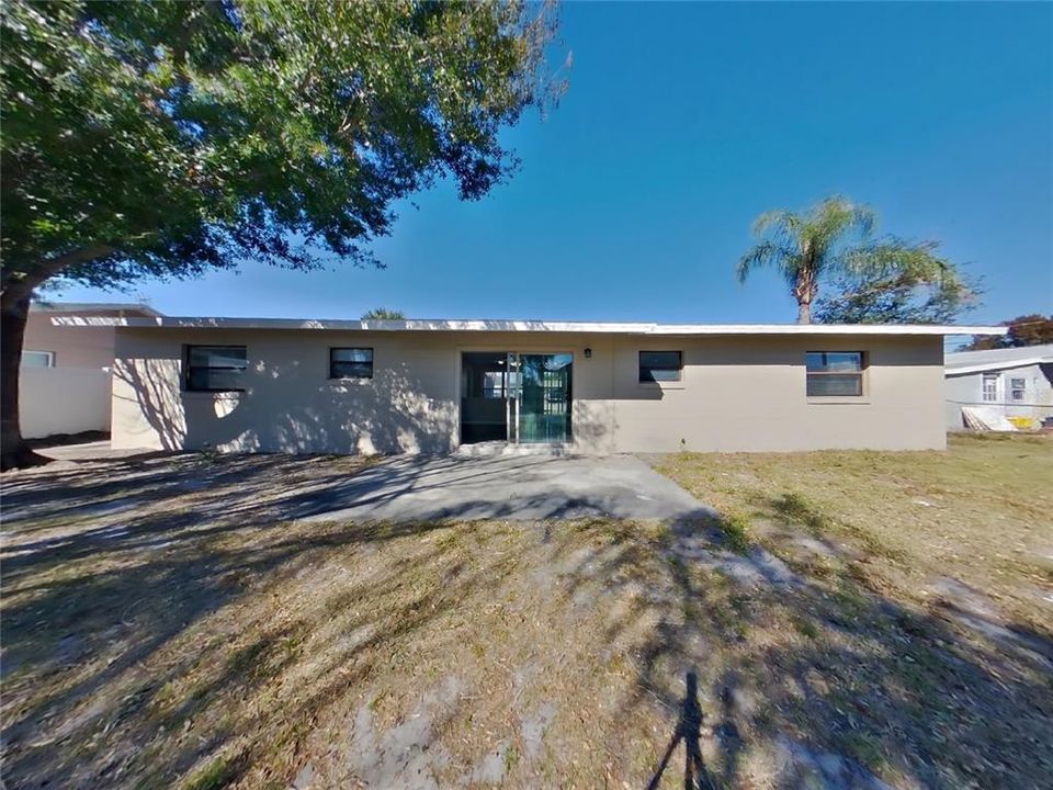 En Renta: $2,319 (4 camas, 2 baños, 1425 Pies cuadrados)