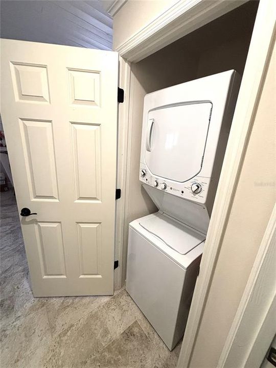 В аренду: $2,300 (2 спален, 2 ванн, 1102 Квадратных фут)