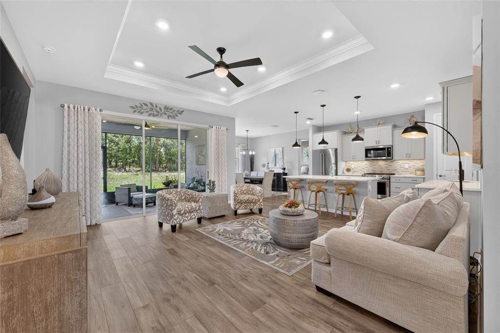 For Sale: $412,000 (2 beds, 2 baths, 1703 Square Feet)