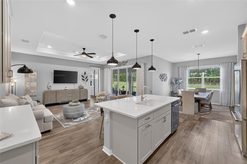 For Sale: $412,000 (2 beds, 2 baths, 1703 Square Feet)
