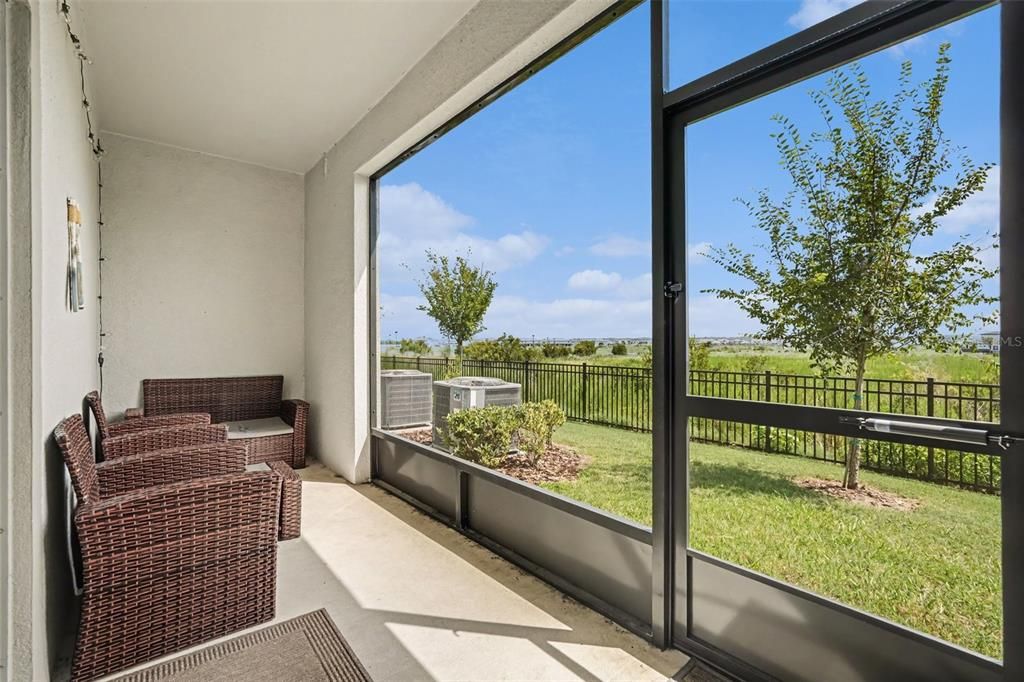En Venta: $287,000 (2 camas, 3 baños, 1541 Pies cuadrados)