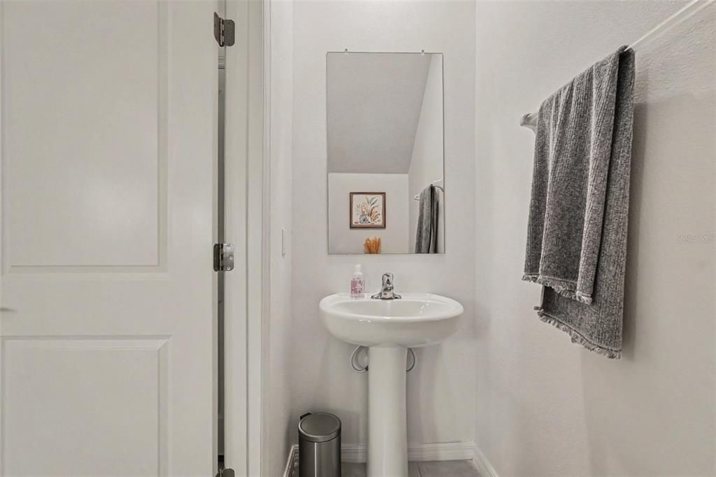 En Venta: $287,000 (2 camas, 3 baños, 1541 Pies cuadrados)