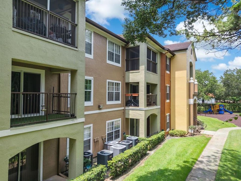 En Venta: $252,000 (2 camas, 2 baños, 1013 Pies cuadrados)