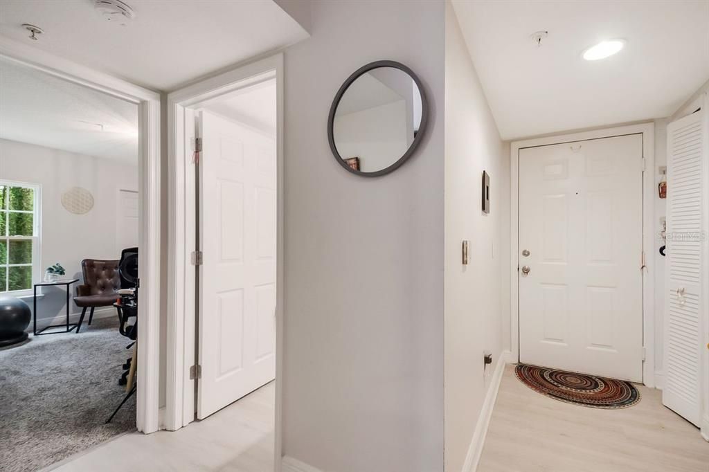 En Venta: $252,000 (2 camas, 2 baños, 1013 Pies cuadrados)