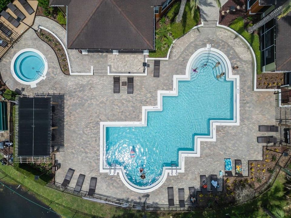En Venta: $252,000 (2 camas, 2 baños, 1013 Pies cuadrados)