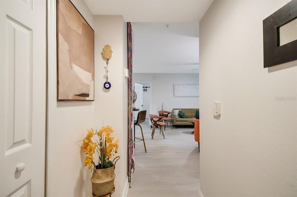 En Venta: $252,000 (2 camas, 2 baños, 1013 Pies cuadrados)