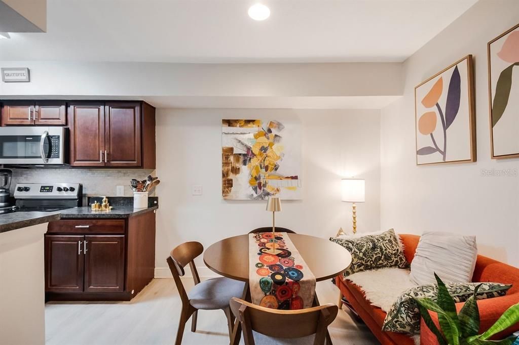 En Venta: $252,000 (2 camas, 2 baños, 1013 Pies cuadrados)