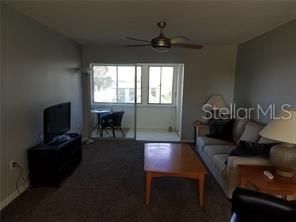 For Rent: $1,300 (1 beds, 1 baths, 732 Square Feet)