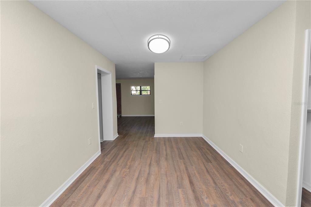 For Rent: $2,500 (4 beds, 2 baths, 2116 Square Feet)