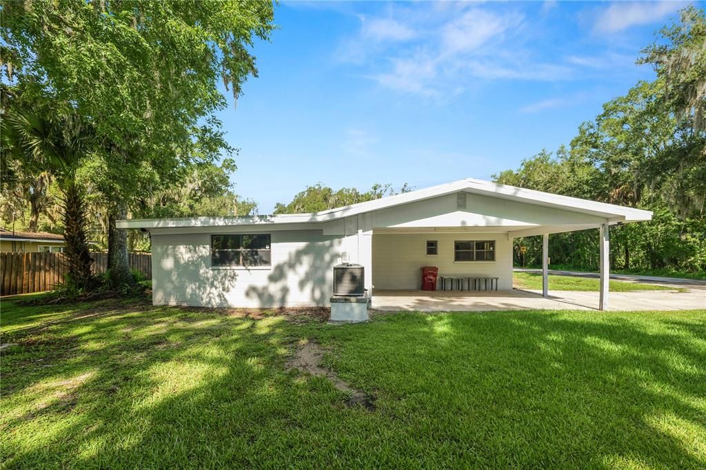 For Rent: $2,500 (4 beds, 2 baths, 2116 Square Feet)