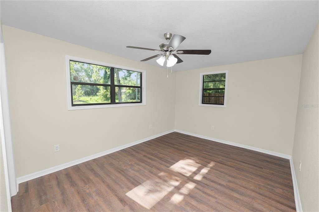 For Rent: $2,500 (4 beds, 2 baths, 2116 Square Feet)