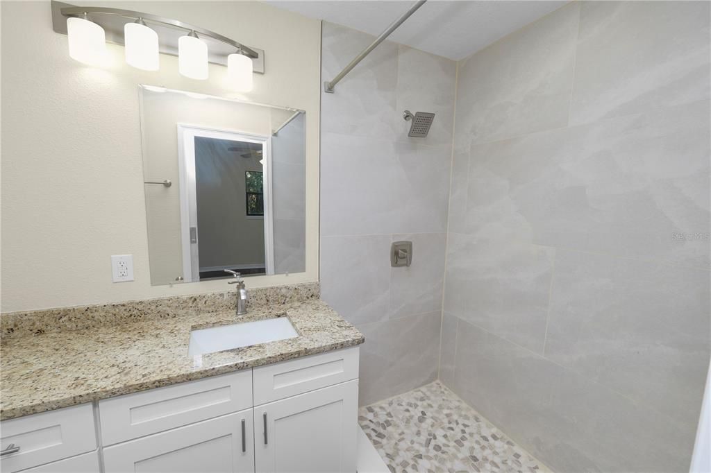 For Rent: $2,500 (4 beds, 2 baths, 2116 Square Feet)