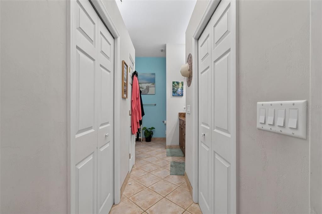For Sale: $469,900 (3 beds, 2 baths, 2204 Square Feet)