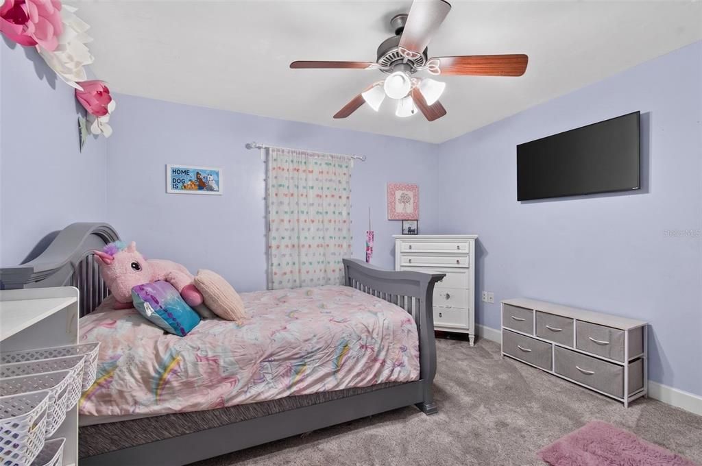 For Sale: $469,900 (3 beds, 2 baths, 2204 Square Feet)