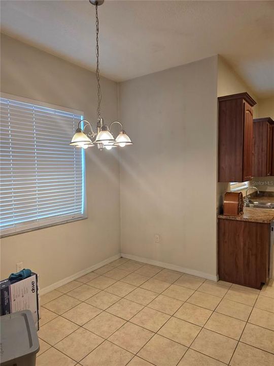 For Sale: $345,000 (4 beds, 2 baths, 2212 Square Feet)