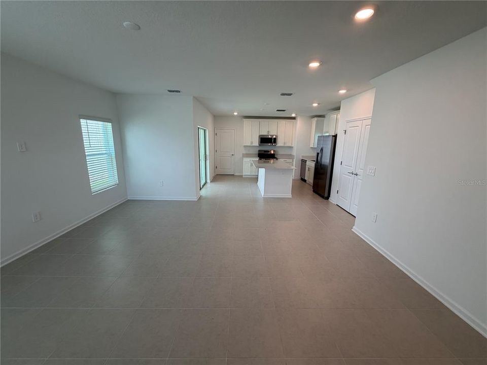 For Rent: $2,820 (3 beds, 2 baths, 1647 Square Feet)