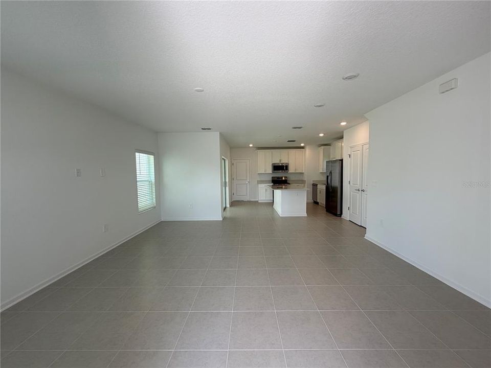 For Rent: $2,820 (3 beds, 2 baths, 1647 Square Feet)