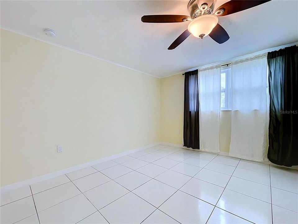 待售: $375,000 (2 贝兹, 2 浴室, 2021 平方英尺)