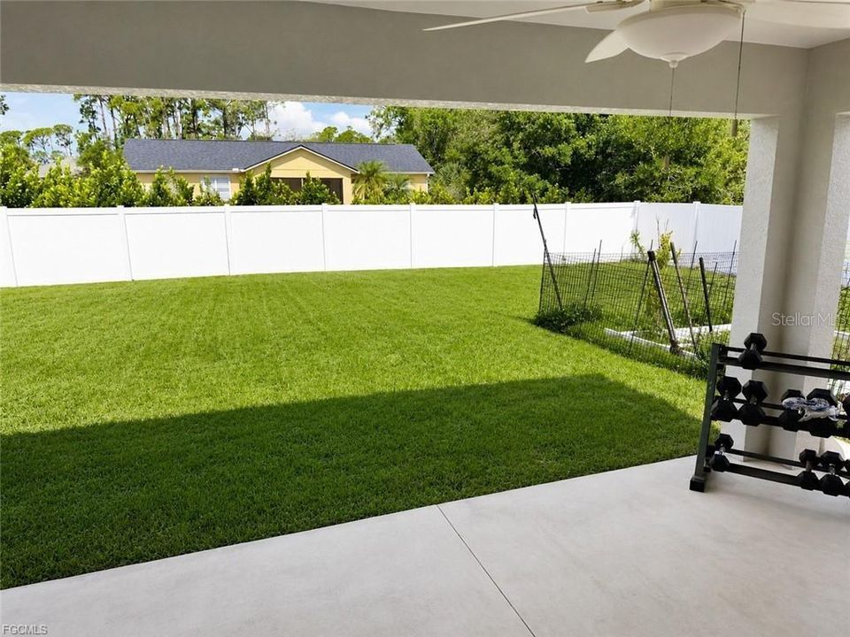 For Sale: $309,000 (3 beds, 2 baths, 1640 Square Feet)